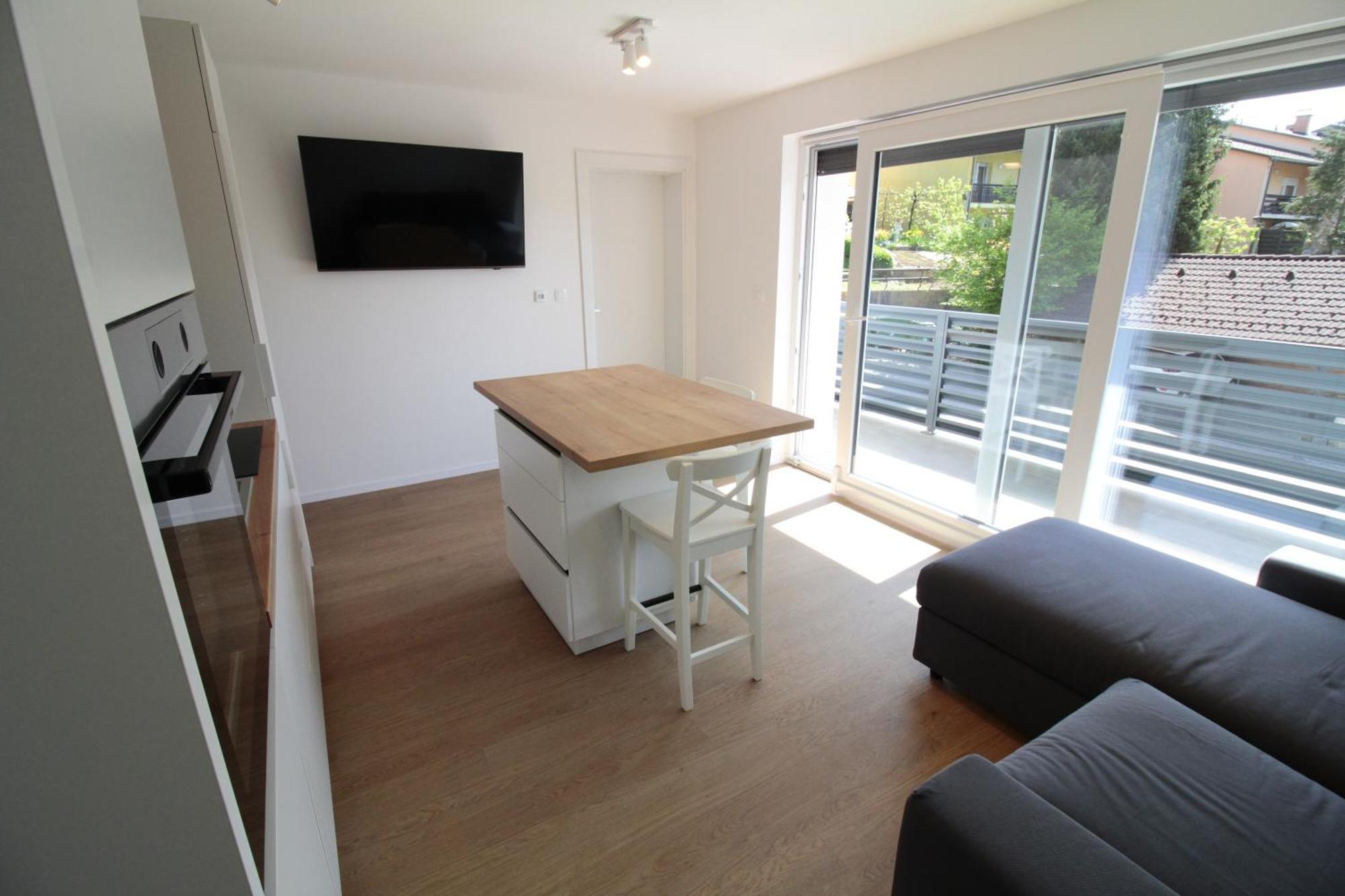 Naia Apartments Novo Mesto Ngoại thất bức ảnh