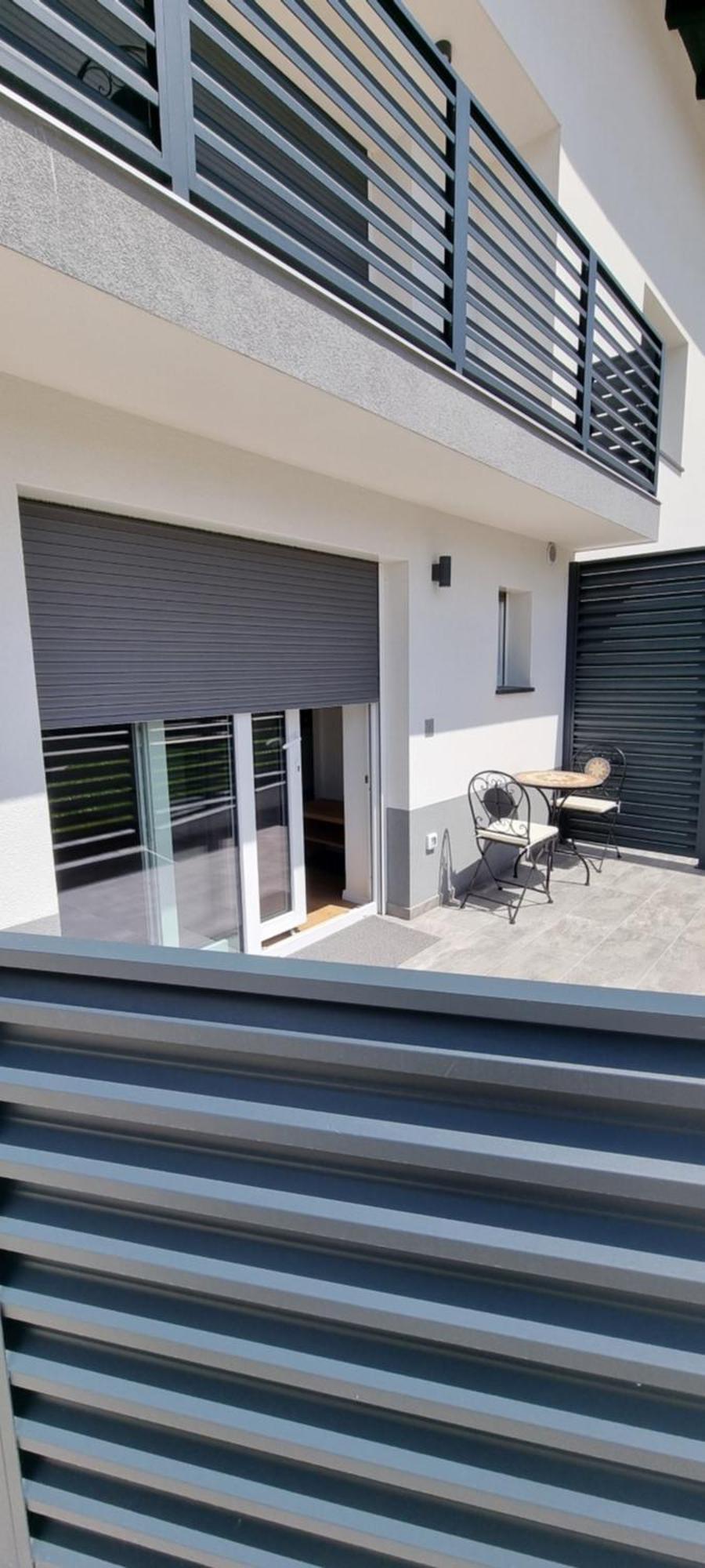 Naia Apartments Novo Mesto Ngoại thất bức ảnh
